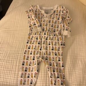 Lila and Hayes Santa puppy pajamas. Size 18-24 months.